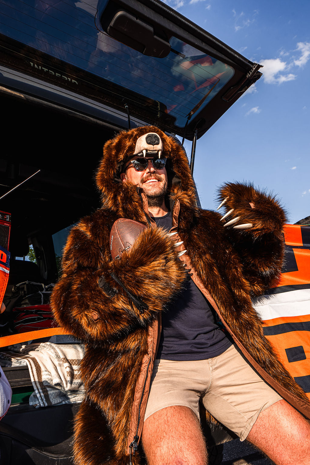 THE GRIZZLY BEAR COAT, v6